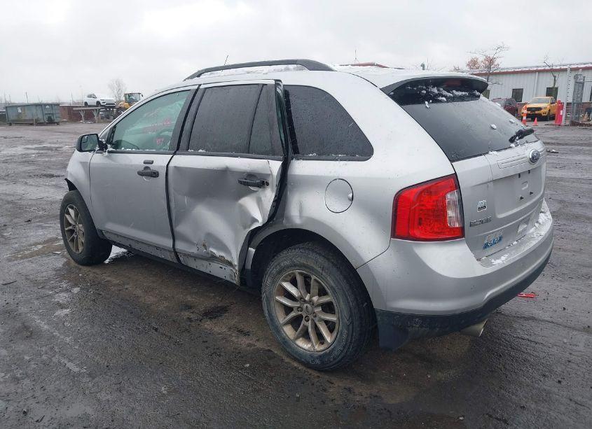 Photo 3 of 2014 Ford Edge SE (VIN 2FMDK3GCXEBA24403)