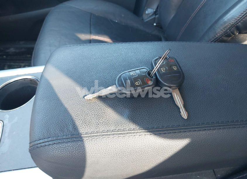 Photo 11 of 2012 Ford Edge SEL (VIN 2FMDK3J92CBA32697)