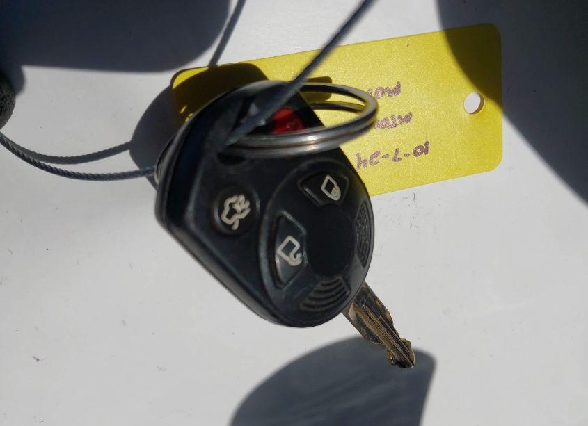 Photo 11 of 2010 Ford Edge SEL (VIN 2FMDK3JC0ABB45105)