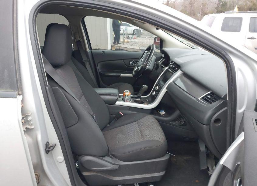 Photo 5 of 2011 Ford Edge SEL (VIN 2FMDK3JC0BBA57415)