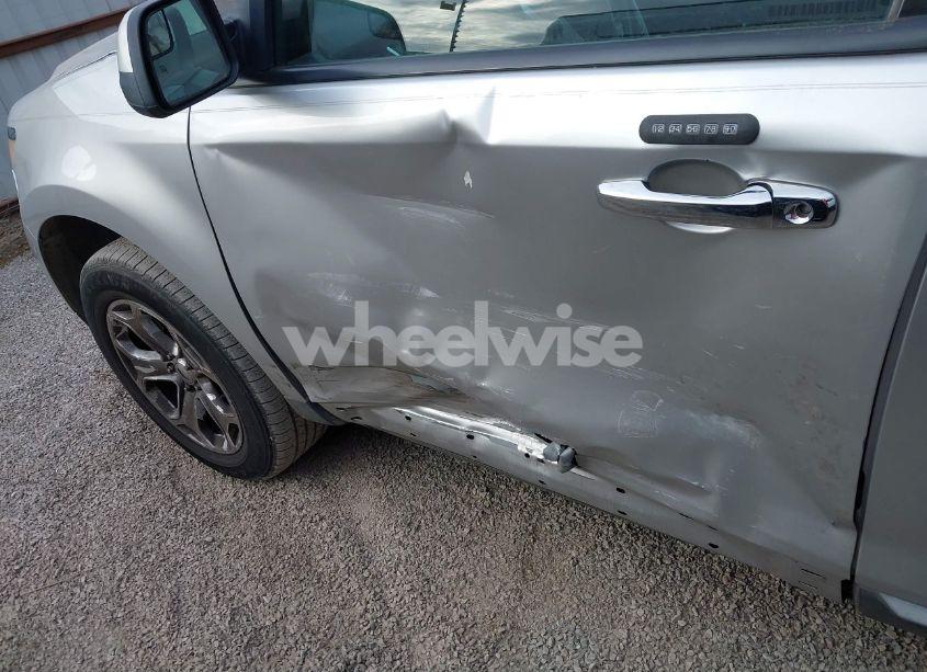 Photo 6 of 2011 Ford Edge SEL (VIN 2FMDK3JC0BBA88437)