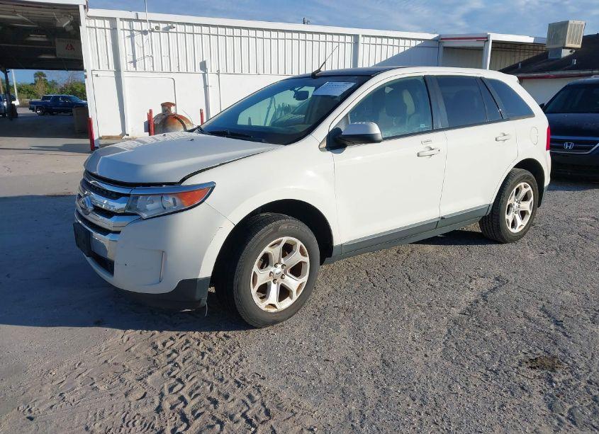 Photo 2 of 2012 Ford Edge SEL (VIN 2FMDK3JC0CBA67797)