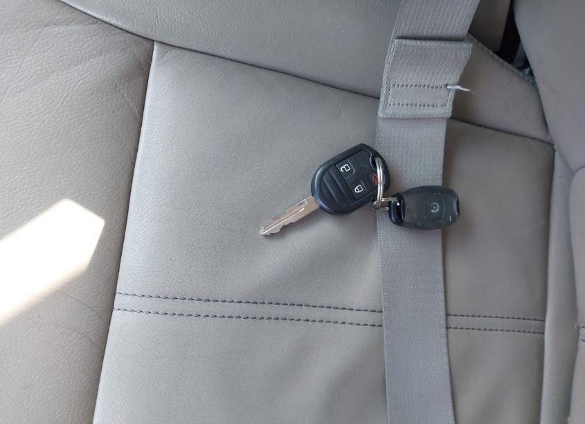 Photo 11 of 2011 Ford Edge SEL (VIN 2FMDK3JC1BBA04979)