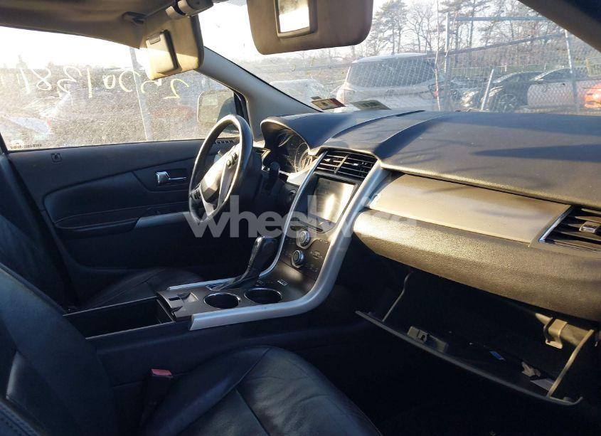 Photo 5 of 2011 Ford Edge SEL (VIN 2FMDK3JC1BBA11074)