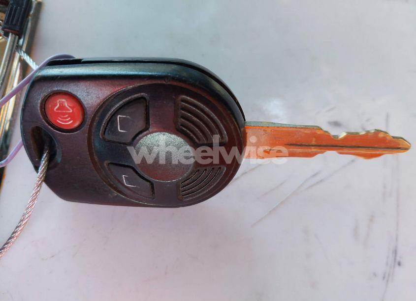 Photo 11 of 2010 Ford Edge SEL (VIN 2FMDK3JC2ABA00938)