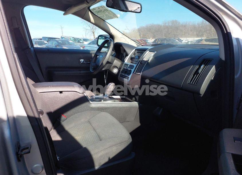 Photo 5 of 2010 Ford Edge SEL (VIN 2FMDK3JC2ABA00938)