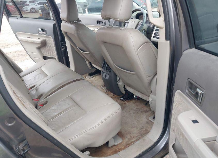 Photo 8 of 2010 Ford Edge SEL (VIN 2FMDK3JC2ABA44583)