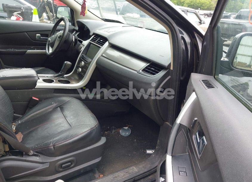 Photo 5 of 2011 Ford Edge SEL (VIN 2FMDK3JC2BBA24139)