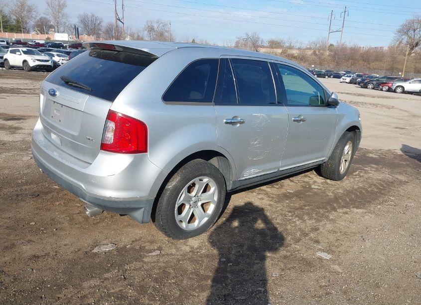 Photo 3 of 2011 Ford Edge SEL (VIN 2FMDK3JC2BBB00281)