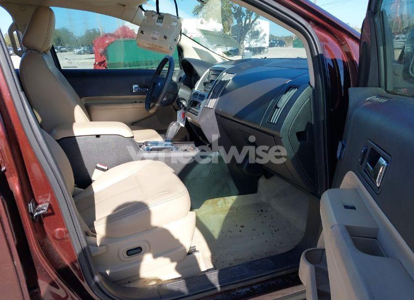 Photo 5 of 2010 Ford Edge SEL (VIN 2FMDK3JC3ABB47995)