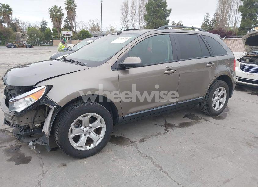 Photo 2 of 2014 Ford Edge SEL (VIN 2FMDK3JC4EBB56601)