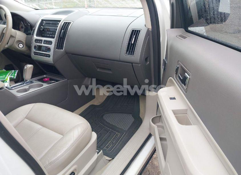Photo 5 of 2010 Ford Edge SEL (VIN 2FMDK3JC5ABB56696)