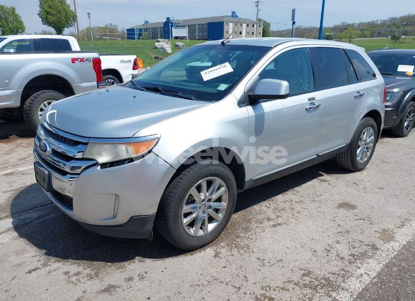 Photo 2 of 2011 Ford Edge SEL (VIN 2FMDK3JC5BBA16133)
