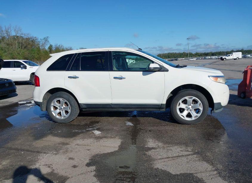 Photo 13 of 2011 Ford Edge SEL (VIN 2FMDK3JC5BBB13204)