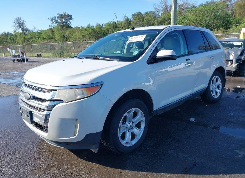 Photo 2 of 2011 Ford Edge SEL (VIN 2FMDK3JC5BBB13204)