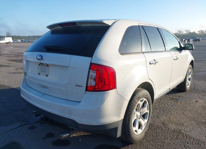 Photo 4 of 2011 Ford Edge SEL (VIN 2FMDK3JC5BBB13204)