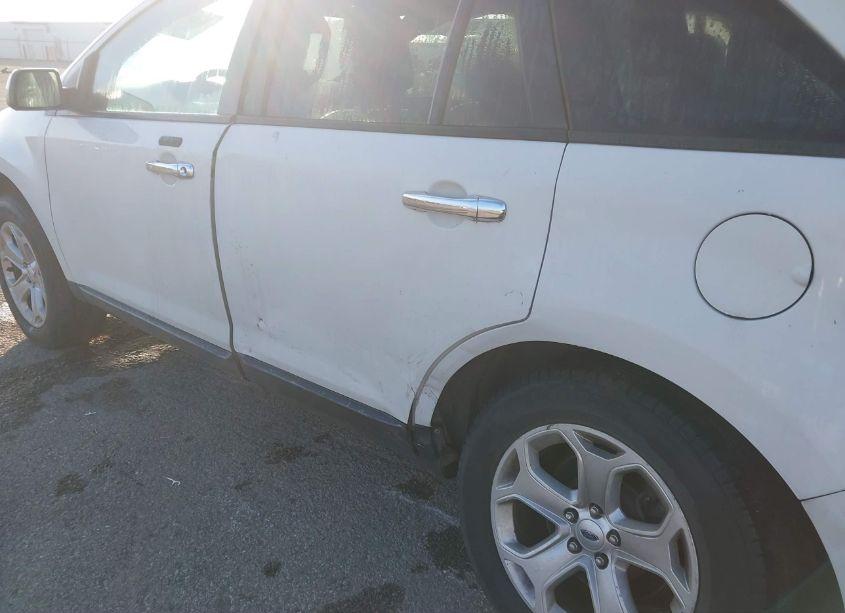 Photo 6 of 2011 Ford Edge SEL (VIN 2FMDK3JC5BBB13204)