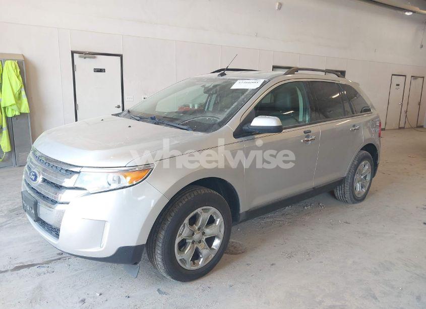 Photo 2 of 2011 Ford Edge SEL (VIN 2FMDK3JC6BBB09677)