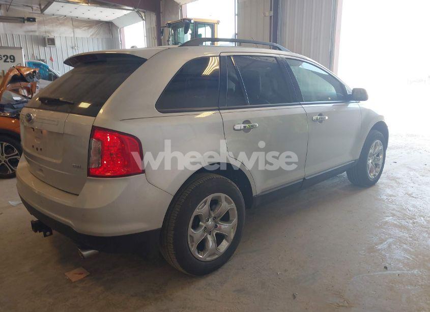 Photo 4 of 2011 Ford Edge SEL (VIN 2FMDK3JC6BBB09677)