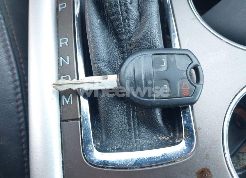 Photo 11 of 2011 Ford Edge SEL (VIN 2FMDK3JC6BBB31548)