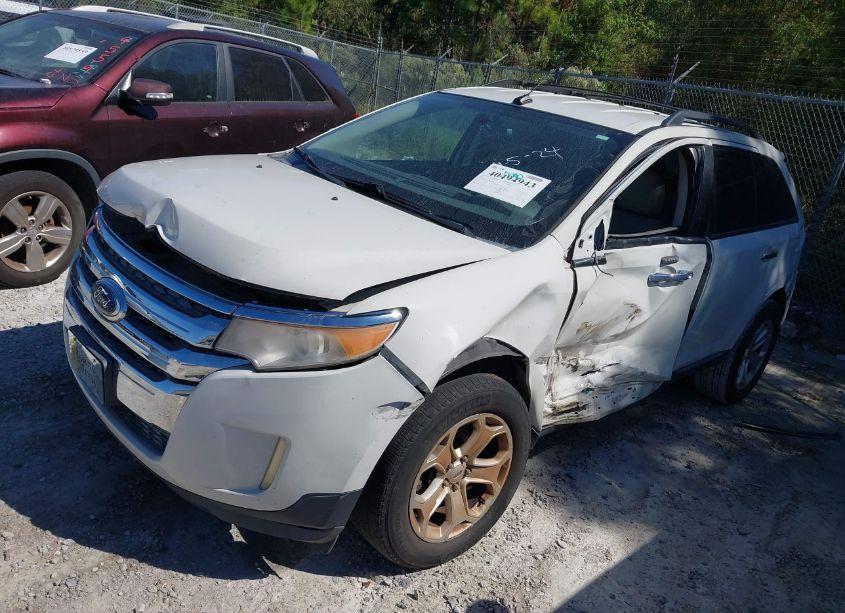 Photo 2 of 2011 Ford Edge SEL (VIN 2FMDK3JC7BBB00017)