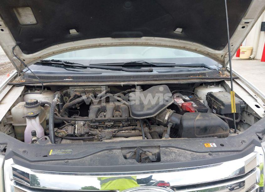 Photo 10 of 2010 Ford Edge SEL (VIN 2FMDK3JC8ABA51635)