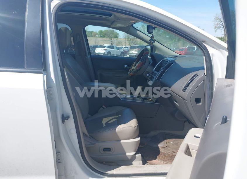 Photo 5 of 2010 Ford Edge SEL (VIN 2FMDK3JC8ABB34207)