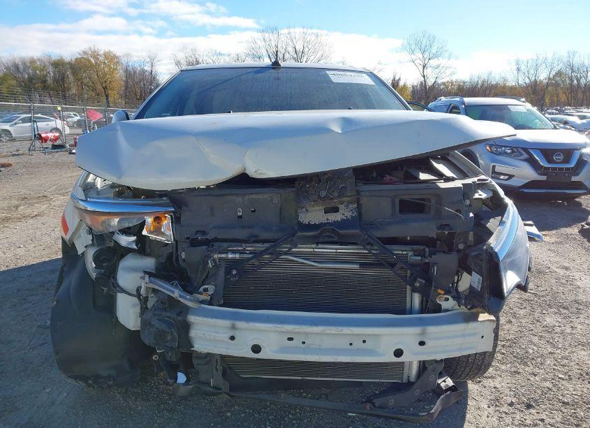 Photo 13 of 2011 Ford Edge SEL (VIN 2FMDK3JC8BBA88041)