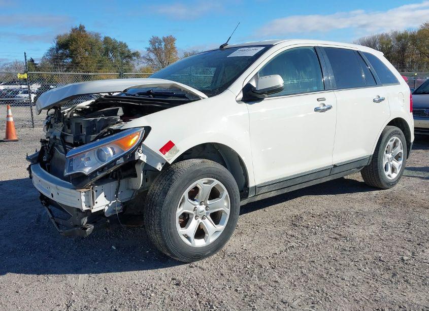 Photo 2 of 2011 Ford Edge SEL (VIN 2FMDK3JC8BBA88041)