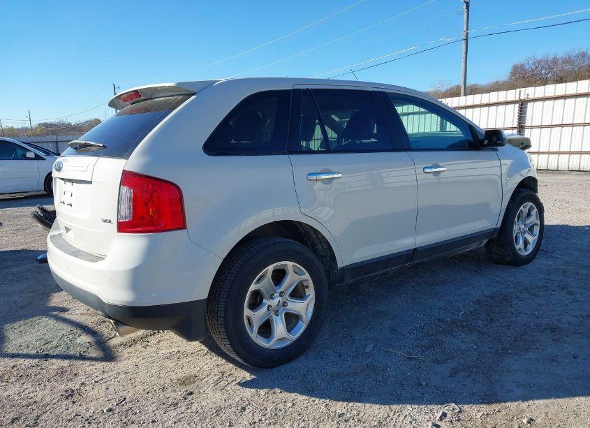 Photo 4 of 2011 Ford Edge SEL (VIN 2FMDK3JC8BBA88041)