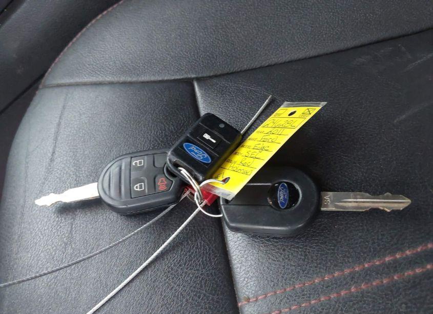 Photo 11 of 2011 Ford Edge SEL (VIN 2FMDK3JC9BBB35335)