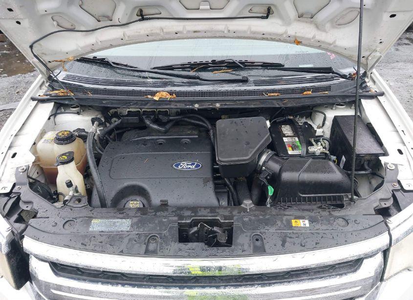 Photo 10 of 2011 Ford Edge SEL (VIN 2FMDK3JC9BBB64365)