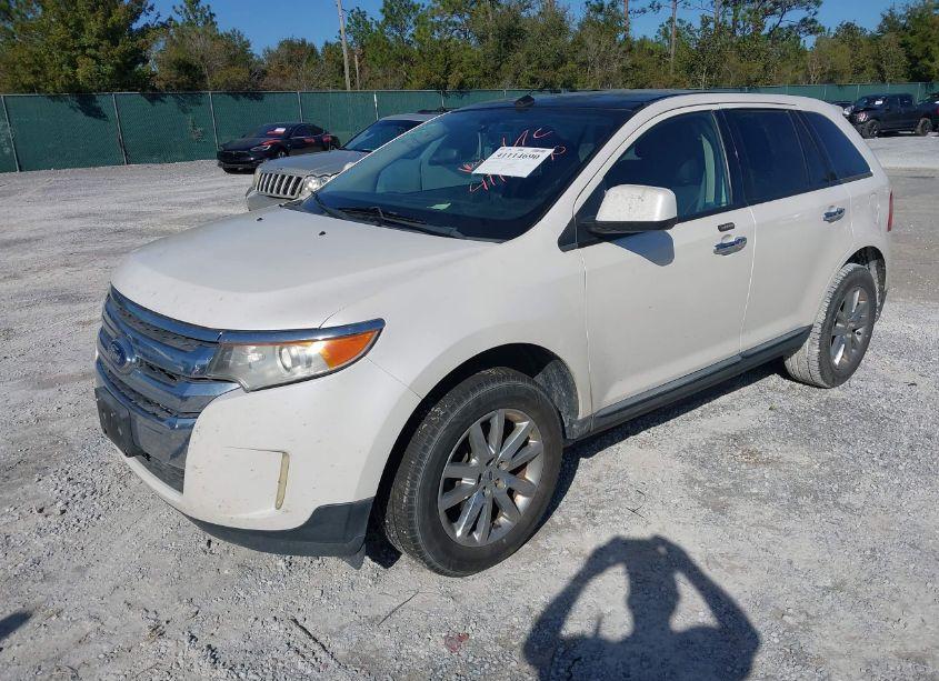 Photo 2 of 2011 Ford Edge SEL (VIN 2FMDK3JCXBBA37947)