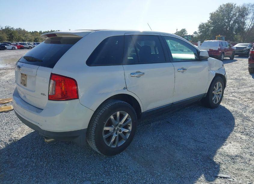Photo 4 of 2011 Ford Edge SEL (VIN 2FMDK3JCXBBA37947)