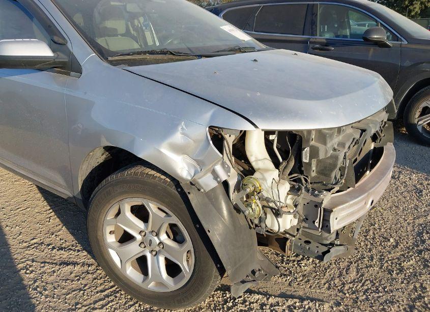 Photo 6 of 2011 Ford Edge SEL (VIN 2FMDK3JCXBBB18799)