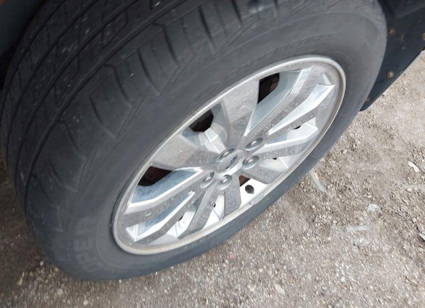 Photo 12 of 2010 Ford Edge LIMITED (VIN 2FMDK3KC6ABB08364)