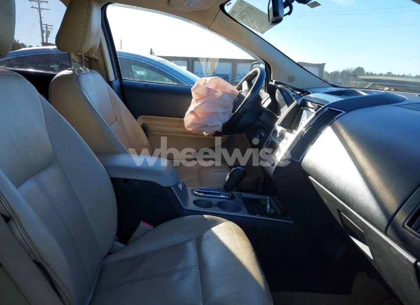 Photo 5 of 2010 Ford Edge (VIN 2FMDK3KCXABA28114)