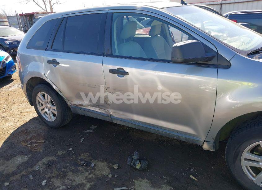 Photo 6 of 2007 Ford Edge SE (VIN 2FMDK46CX7BA30003)