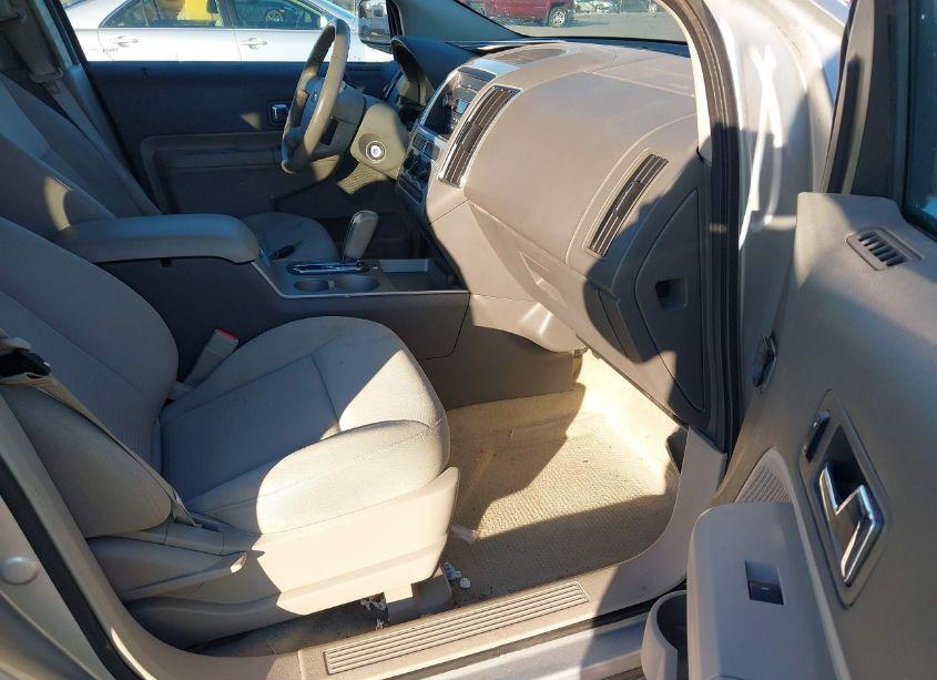 Photo 5 of 2009 Ford Edge SEL (VIN 2FMDK48C29BA92236)