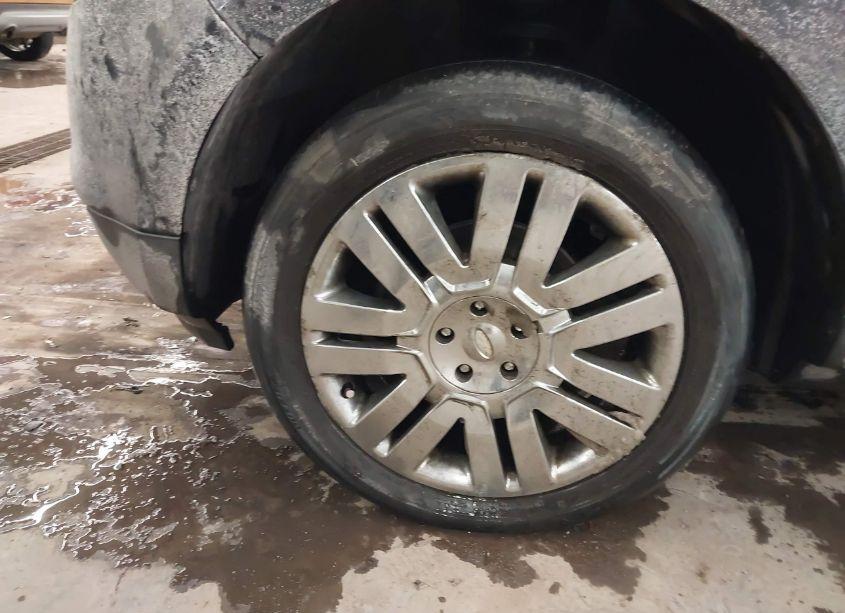 Photo 12 of 2008 Ford Edge LIMITED (VIN 2FMDK49C18BB09816)