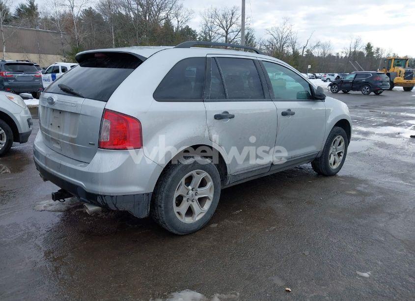 Photo 3 of 2013 Ford Edge SE (VIN 2FMDK4GC2DBE01536)