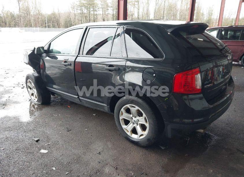 Photo 3 of 2014 Ford Edge SE (VIN 2FMDK4GC4EBA98325)