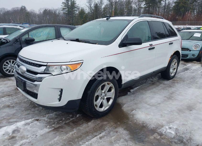 Photo 2 of 2014 Ford Edge SE (VIN 2FMDK4GC5EBA44046)