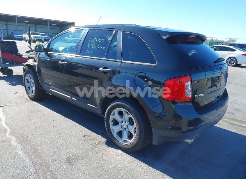 Photo 3 of 2014 Ford Edge SE (VIN 2FMDK4GC6EBA51104)