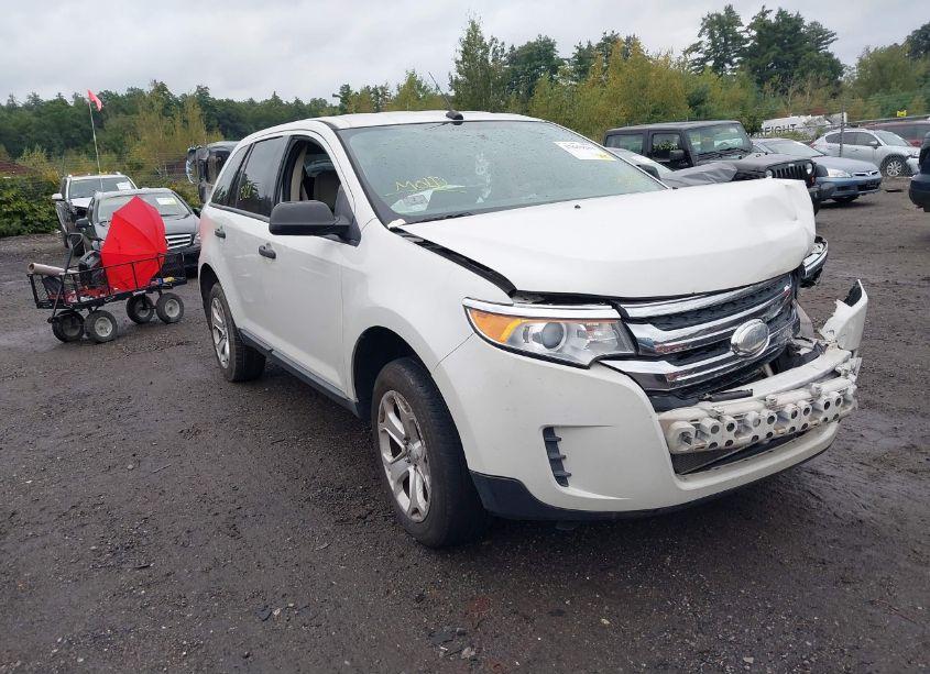 2013 Ford Edge SE (VIN 2FMDK4GC7DBE22138) main photo