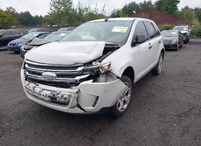 Photo 2 of 2013 Ford Edge SE (VIN 2FMDK4GC7DBE22138)