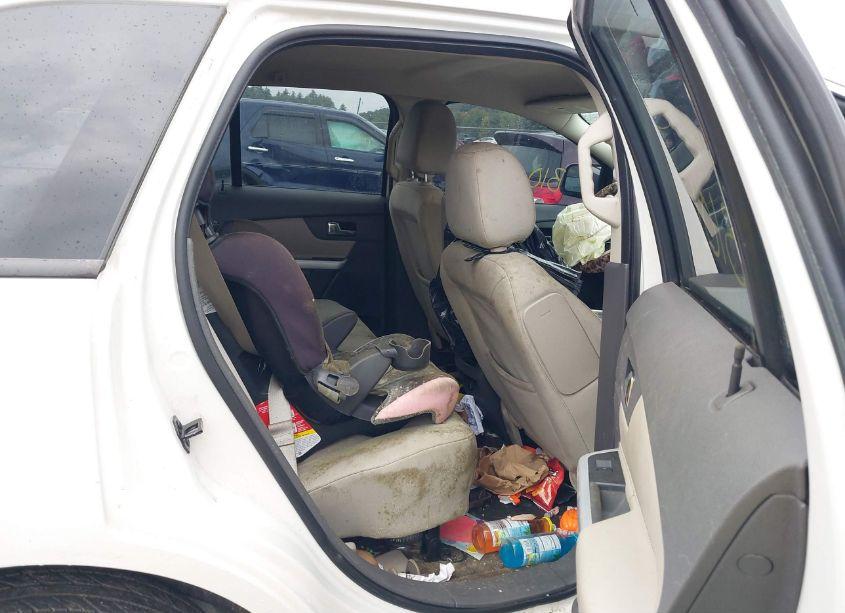 Photo 8 of 2013 Ford Edge SE (VIN 2FMDK4GC7DBE22138)