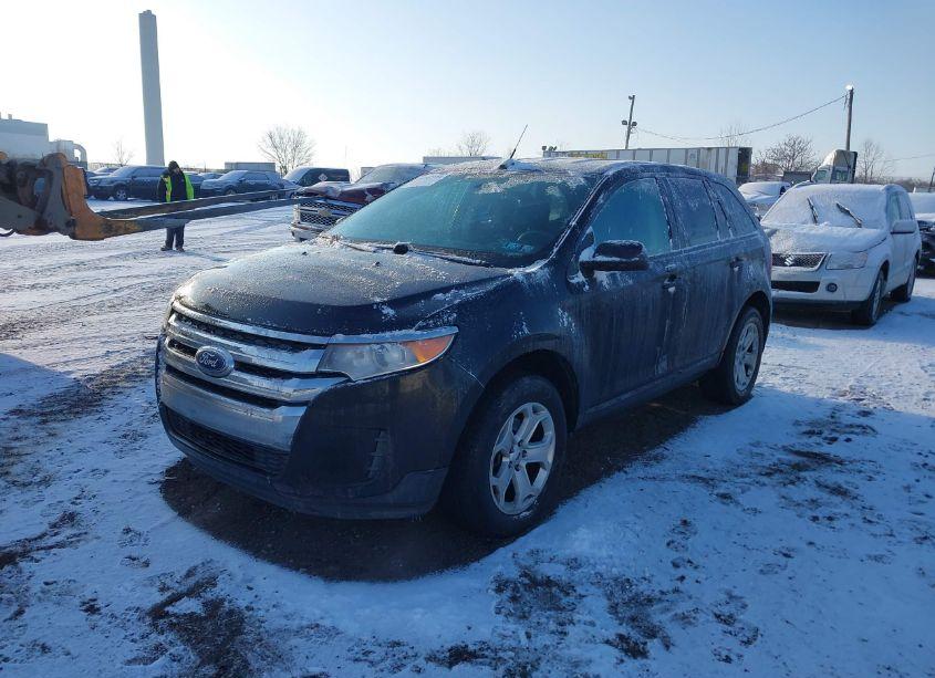 Photo 2 of 2014 Ford Edge SE (VIN 2FMDK4GC7EBB06482)