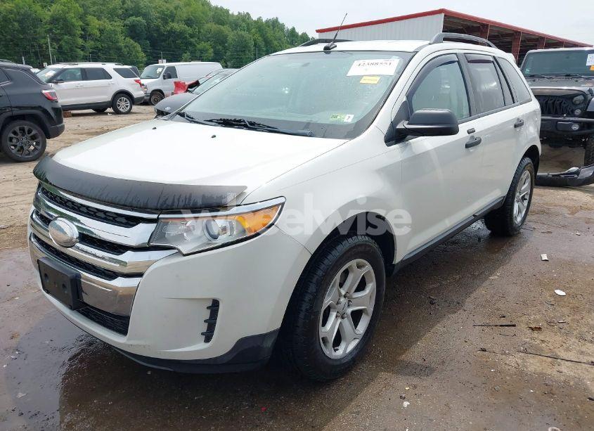 Photo 2 of 2013 Ford Edge SE (VIN 2FMDK4GC8DBA02792)