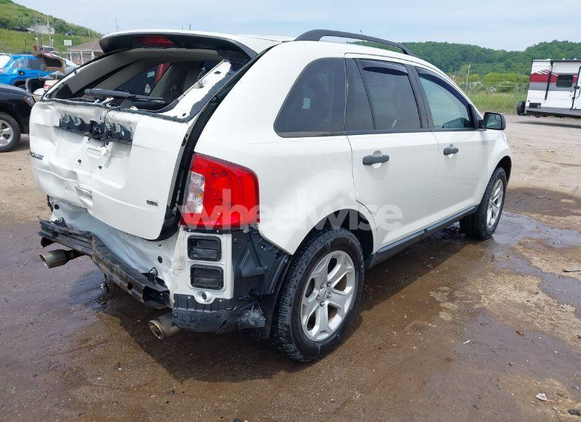 Photo 4 of 2013 Ford Edge SE (VIN 2FMDK4GC8DBA02792)